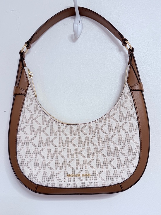 Michael Kors Handbags - Michael Kors Vanilla and Brown Signature Shoulder Hobo